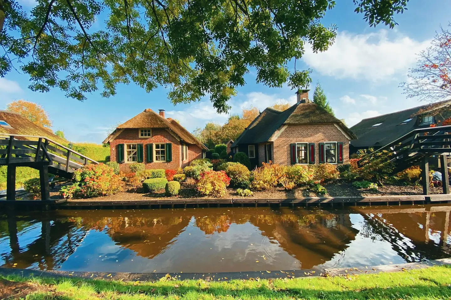 Met de fluisterboot door Giethoorn en de Wieden